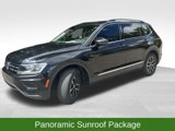 Used 2021 Volkswagen Tiguan SE w/ Panoramic Sunroof Package image 3