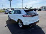 Used 2022 Ford Edge Titanium image 4