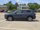 Used 2019 Jeep Cherokee Limited image 4