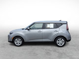 Used 2023 Kia Soul LX image 2