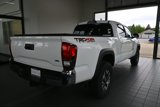 Used 2019 Toyota Tacoma TRD Off-Road image 2