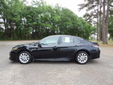 Used 2022 Toyota Camry SE image 4