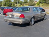 Used 2002 Ford Crown Victoria image 2