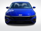 New 2025 Hyundai Elantra SE image 2