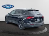 Used 2022 Volkswagen Tiguan SE image 3