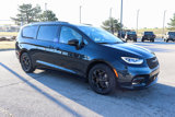 New 2025 Chrysler Pacifica Premium image 3