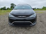Used 2019 Chrysler Pacifica Touring-L image 2