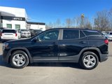 Used 2022 GMC Terrain SLE image 2