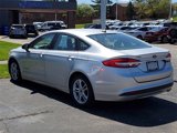 Used 2018 Ford Fusion SE image 3