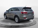 Used 2019 Kia Sorento LX image 3