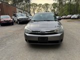 Used 2010 Ford Focus SE image 2