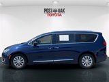 Used 2018 Chrysler Pacifica Touring-L image 4