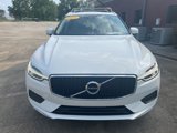 Used 2018 Volvo XC60 T6 Momentum w/ Vision Package image 2