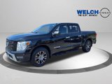 Used 2021 Nissan Titan SV w/ SV Convenience Package image 3