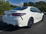 Used 2021 Toyota Camry SE image 3