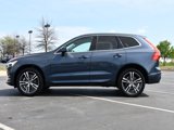 Used 2019 Volvo XC60 T8 Momentum w/ Advanced Package image 4