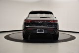 Used 2025 Porsche Macan Turbo image 6