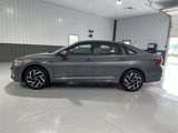 Used 2022 Volkswagen Jetta SEL image 4