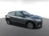 Used 2024 Nissan Kicks SV image 2