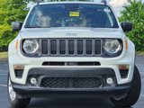 New 2023 Jeep Renegade Latitude w/ Premium Group image 2
