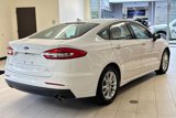 Used 2020 Ford Fusion SE image 4