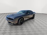 Used 2018 Dodge Challenger SXT image 4