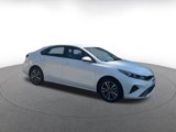 Used 2024 Kia Forte LXS image 2