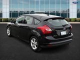 Used 2013 Ford Focus SE w/ SE Winter Pkg image 6