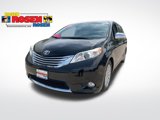 Used 2014 Toyota Sienna XLE image 1