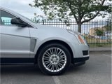 Used 2015 Cadillac SRX Luxury image 2