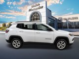 New 2025 Jeep Compass Latitude image 2