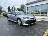 Used 2020 Toyota Camry LE image 2