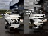 Used 2018 Nissan Pathfinder SV image 2