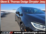 Certified 2021 Chrysler Pacifica Limited w/ Uconnect Theater Family Group image 4