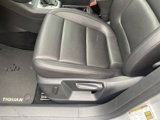 Used 2016 Volkswagen Tiguan S image 4