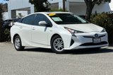 Used 2018 Toyota Prius Four image 2
