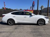 Used 2017 Kia Cadenza Limited image 4