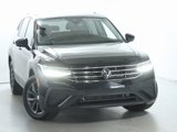Used 2023 Volkswagen Tiguan SE image 2