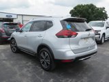 Used 2018 Nissan Rogue SL image 2