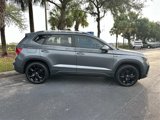Used 2023 Volkswagen Taos SE image 2
