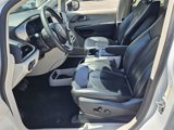 Used 2023 Chrysler Pacifica Touring-L image 5