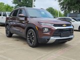 Used 2023 Chevrolet TrailBlazer LT image 2