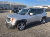 Used 2016 Jeep Renegade Latitude image 2