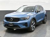 Certified 2024 Volvo XC40 B5 Core image 2