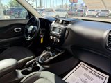 Used 2016 Kia Soul + image 3