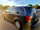 Used 2018 Dodge Grand Caravan SE w/ UConnect Hands-Free Group image 6