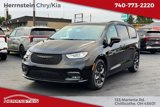 New 2026 Chrysler Pacifica Limited image 3