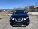 Used 2020 Nissan Rogue SV image 2
