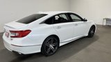 Used 2021 Honda Accord Touring image 3