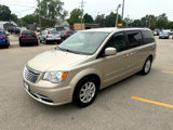 Used 2015 Chrysler Town & Country Touring image 2